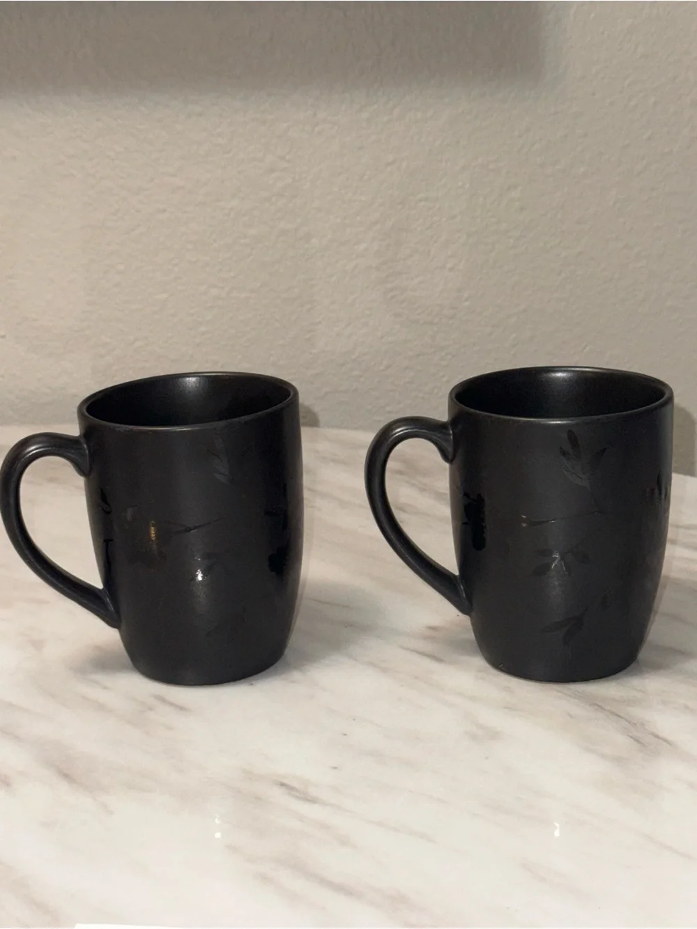 Target Stoneware Black Floral Coffee Mug Set 2pc 14 fl oz DW/MW/Oven Safe